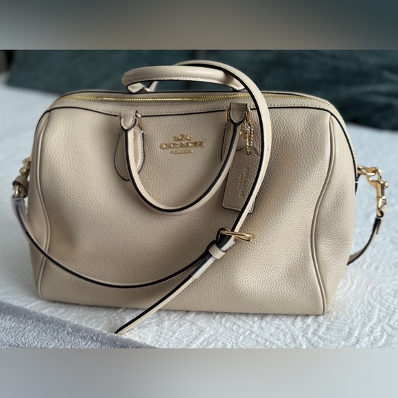 NWT ! Coach Cream Satchel with Gold Hardware. Big capacity BRAND NEW - Picture 7 of 10